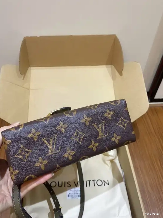 BB LOUIS VUITTON LOCKY 0518
